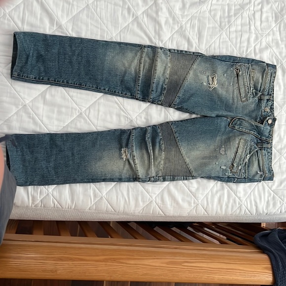 Size 32 balmain jeans bought them off a rich kid from my town a year ago